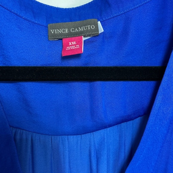 Vince Camuto | Blue Satin V-Neck Blouse - Picture 4 of 7